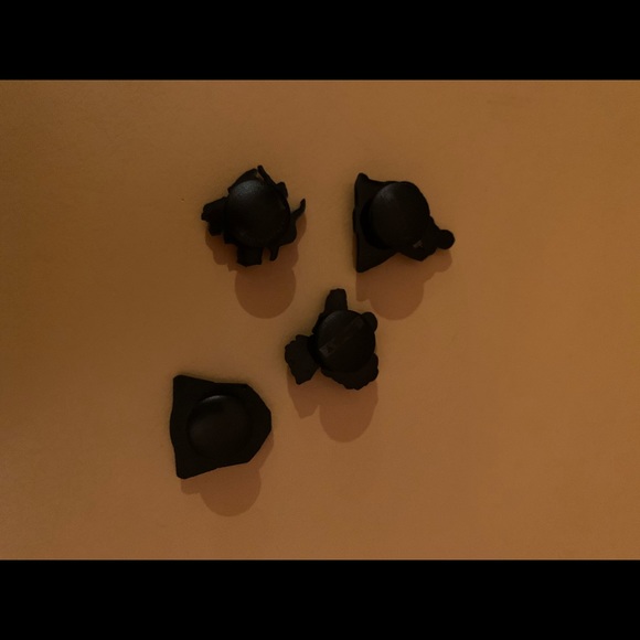 Crocs Jibbitz-Star Wars set of 4- gently used-Hard to find pieces. - Picture 6 of 6